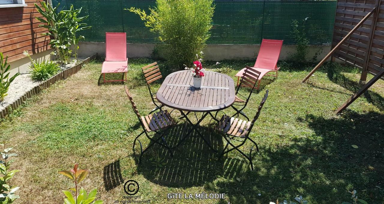 Gite La Melodie Longueville  Экстерьер фото